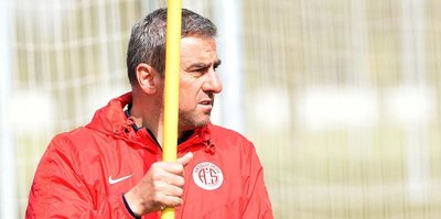 Hamzaoğlu: Antalyaspor'un en zor yılı