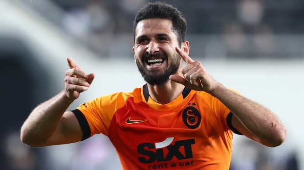 Galatasaray'da gündem iç transfer! Emre Akbaba'ya sunulacak teklif...