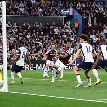 Tottenham A. Villa deplasmanında kayıp!