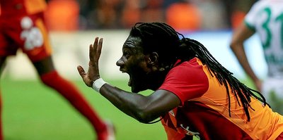 Gomis - Cenk Tosun düellosu