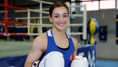 Son dakika spor haberi: Milli boksörümüz Buse Naz Çakıroğlu altın madalya kazandı