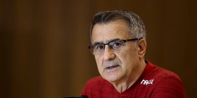 Türkiye A Milli Takım Teknik Direktörü Şenol Güneş basın toplantısı düzenledi