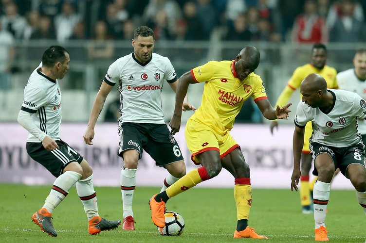 Demba Ba, Beşiktaş'a imza atacak!