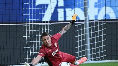 Muslera rekor peşinde