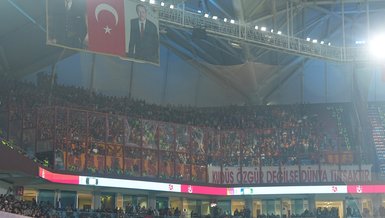 Galatasaray tribünleri Filistin'i unutmadı!