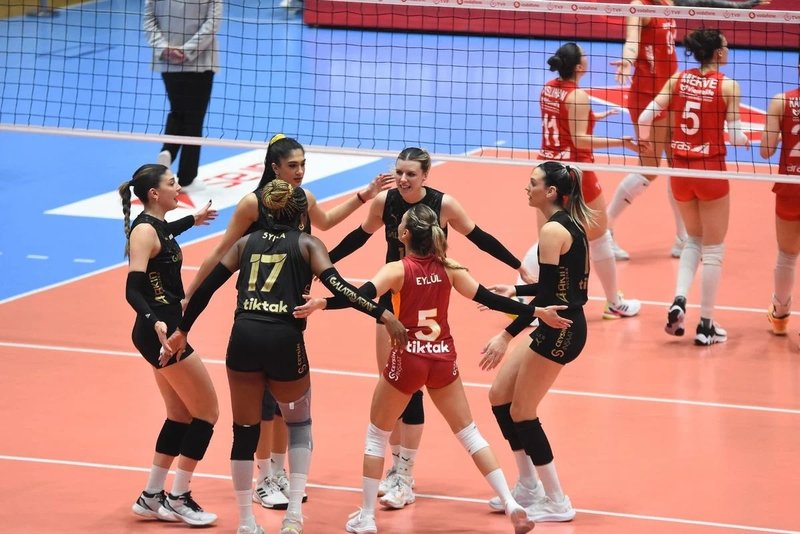 galatasaray-aras-kargo-voleybol-maci-saat-kacta-hangi-kanalda-1776665669479.jpeg