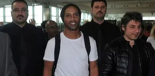 Ronaldinho’nun menajerinden al haberi