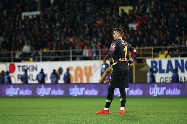 Galatasaray’da şok ayrılık! Bir devir sona eriyor
