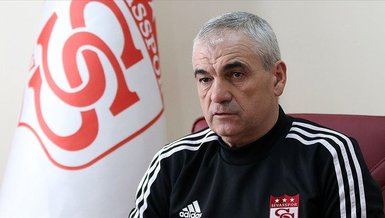 Son dakika spor haberi: Dinamo Batum-Sivasspor maçı öncesi Rıza Çalımbay'dan açıklama "Üstesinden geleceğiz"