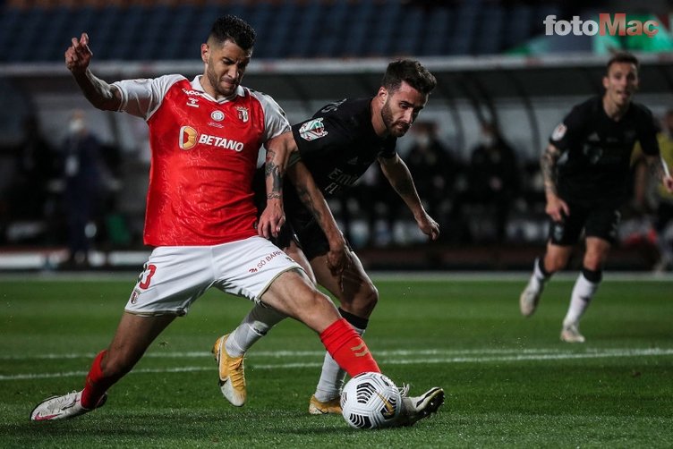TRANSFER HABERİ: Beşiktaş'a Vitor Tormena'dan olumsuz haber!