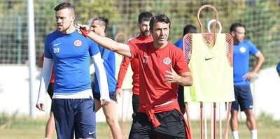 Bülent Korkmaz: "Akhisar maçı zor geçecek ama kazanmak istiyoruz"