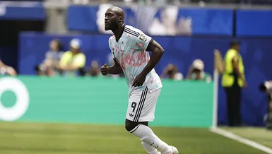 Lukaku yükleniyor