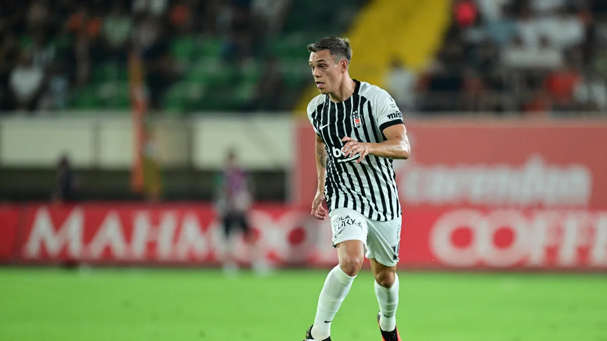 Besiktas bevestigt: traumatisch botoedeem in hiel bij Trossard vastgesteld