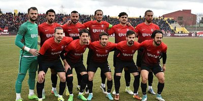 Utaş Uşakspor evinde kral