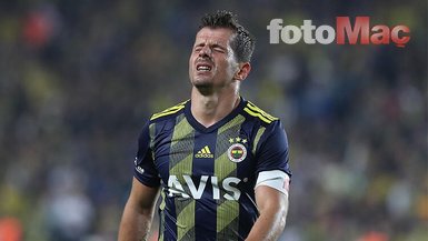 Emre Belözoğlu transferi bitiriyor! Aycan Yanaç...