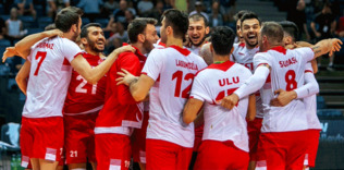 Efeler finalde