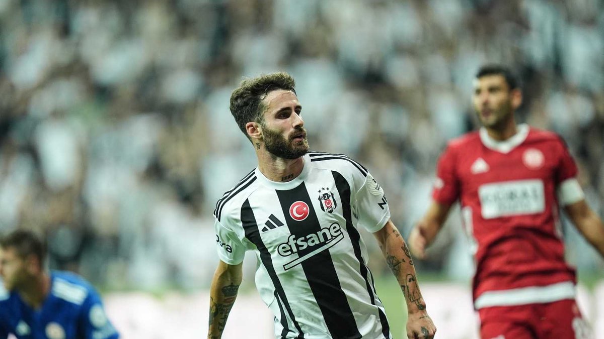 Beşiktaş'ta Rafa Silva'ya 3 talip birden!