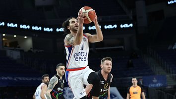 Anadolu Efes sezonu lider tamamladı!