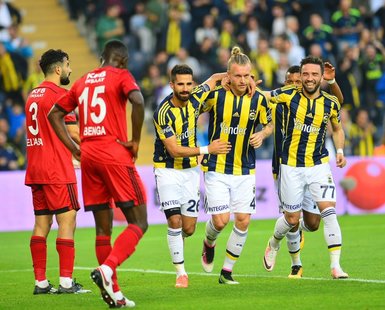 Fenerbahçe’ye yıldız yağacak!