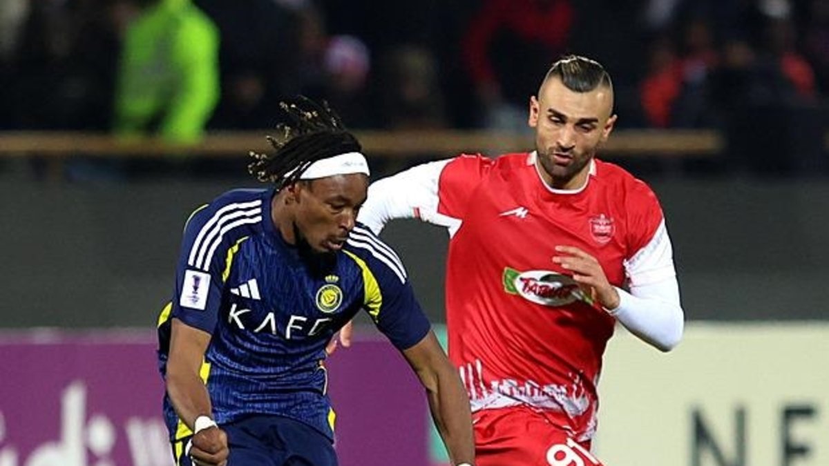 Serdar Dursun yine sahneye çıktı! Persepolis liderlik koltuğunda Serdar Dursun yine sahneye çıktı! Persepolis liderlik koltuğunda