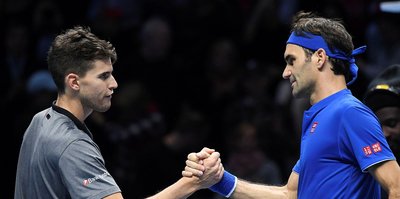 Federer, Thiem'i 2-0 mağlup etti