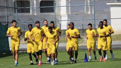 Son dakika: Menemenspor'da 13 ismin corona testi pozitif çıktı!
