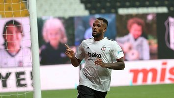 Cyle Larin Kanada'yı salladı
