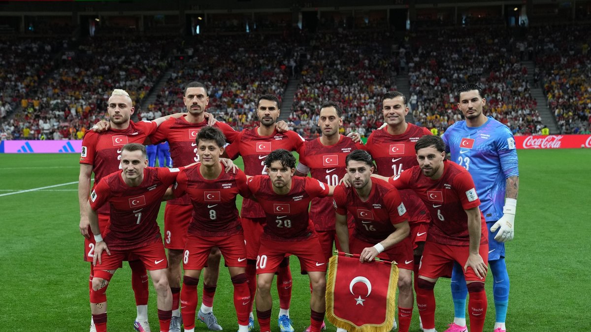 Vincenzo Montella'dan Paraguay maçında 2 değişiklik!