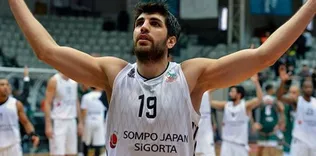 Burak 1 yıl uzattı