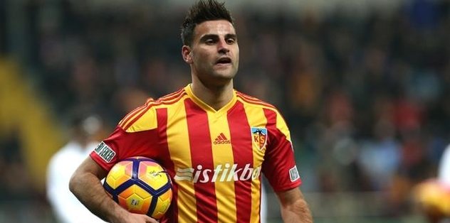 Deniz Türüç ve Mert Çetin Fenerbahçe'ye doğru