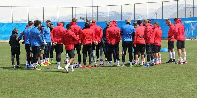 Erzurumspor Göztepe maçı hazırlıklarını sürdürdü