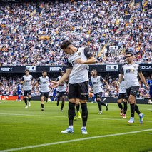 Valencia evinde rahat kazandı!
