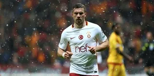 Tudor cezası biten Poldi’ye yer arıyor