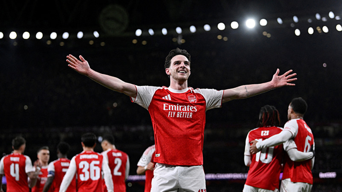 Arsenal çeyrek finalde!