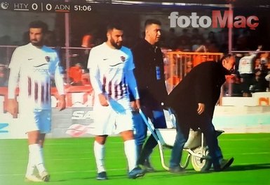 Hatayspor - Adanaspor maçında zemin çöktü sosyal medya yıkıldı