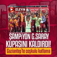 Şampiyon G.Saray kupasını kaldırdı!