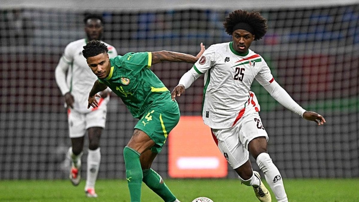 İsmail Jakobs geç gelecek