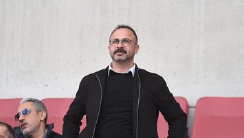 Özkaral bırakıyor