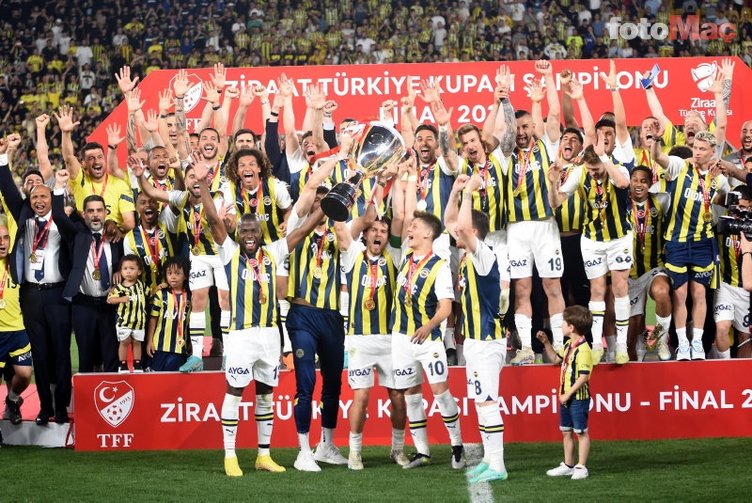 Fenerbahçe'den kanat bombası! Moussa Djenepo'nun transferini böyle duyurdular