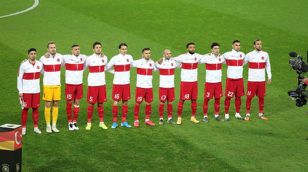 Türkiye FIFA dünya sıralamasında bir basamak geriledi #