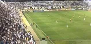 Taraftarlar statta kilitli kaldı!