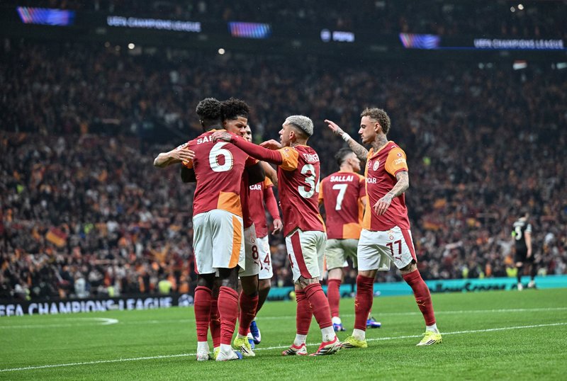 galatasaray-juventus-maci-kac-kac-bitti-golleri-kim-atti-mac-ozeti-1771358563724.jpg