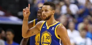 Warriors sezona galibiyetle başladı