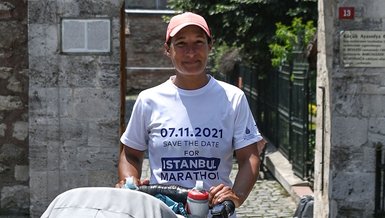 Dünyayı koşarak turlayan Leautey, İstanbul'dan geçti