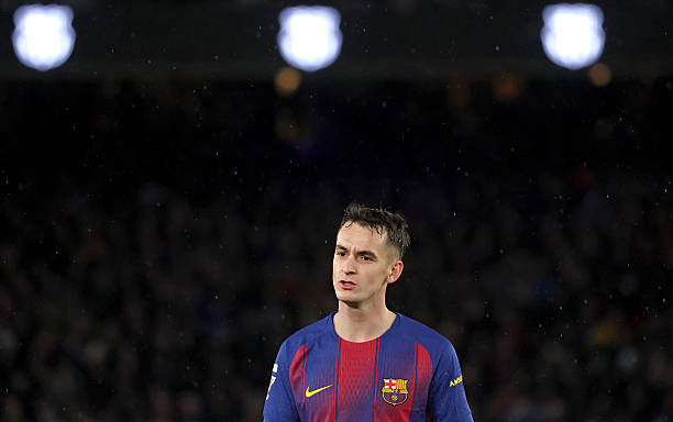 marc-casado-kimdir-kac-yasinda-ve-nereli-casado-piyasa-degeri-1771341357765.png Marc Casado piyasa değeri