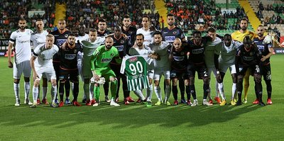 Josef Sural'ı sahada andılar