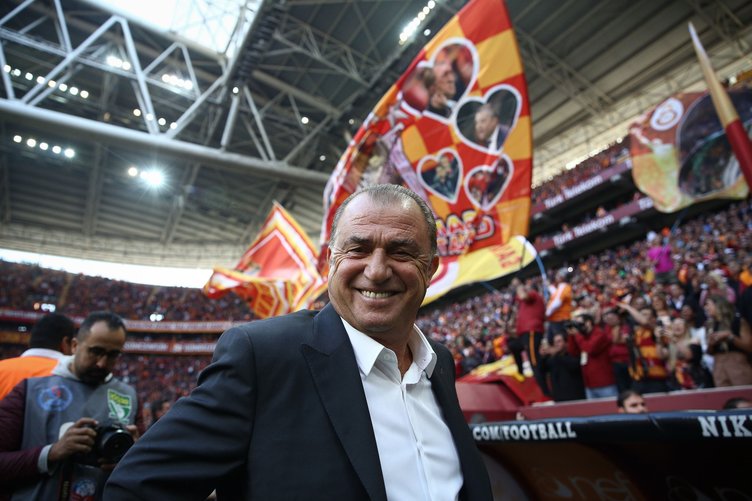Galatasaray Sk Sampiyonluklar Panosundaki Pin