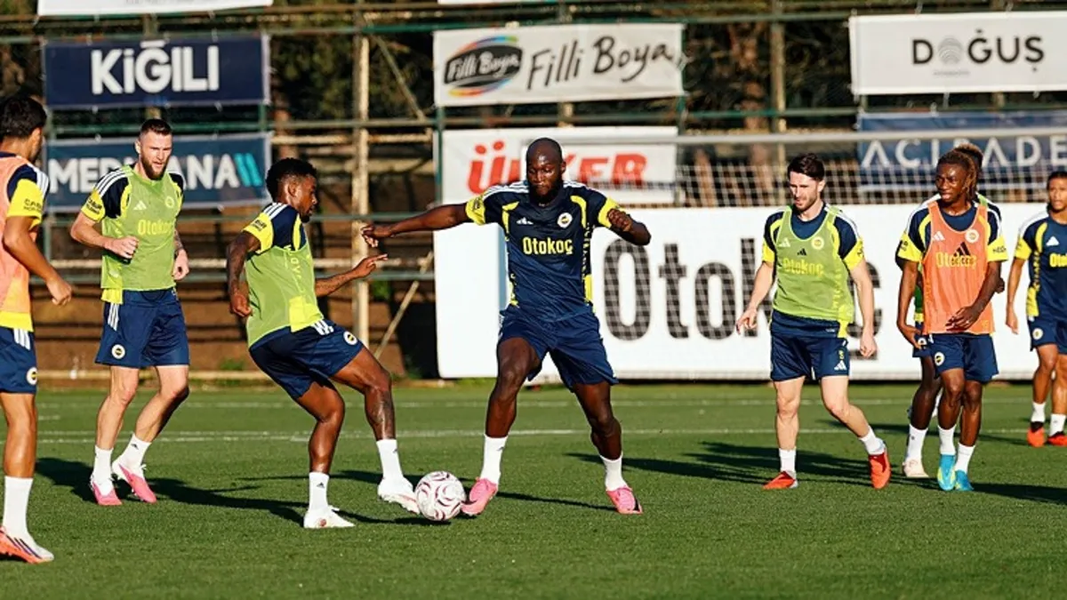 Fenerbahçe'de 4 futbolcu ilk kez derbi heyecanı yaşayacak!