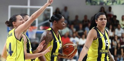 Fenerbahçe Olympiakos'u deplasmanda devirdi!