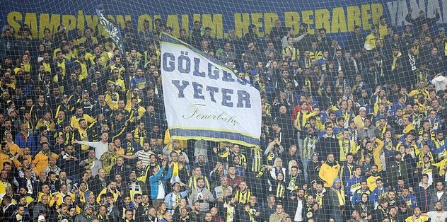 Tribünler tıklım tıklım